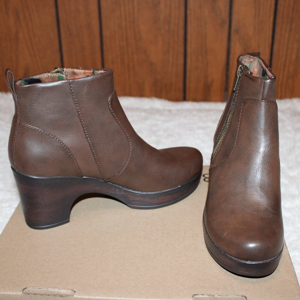 b.o.c. by BORN- Blakelynn brown short boots size 7M NWOT